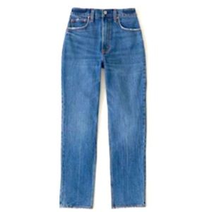 A&F Curve Love 90s Ultra High Rise Straight Jeans 27s